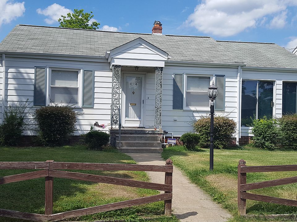 1st image of 604 Maggie Walker Ave