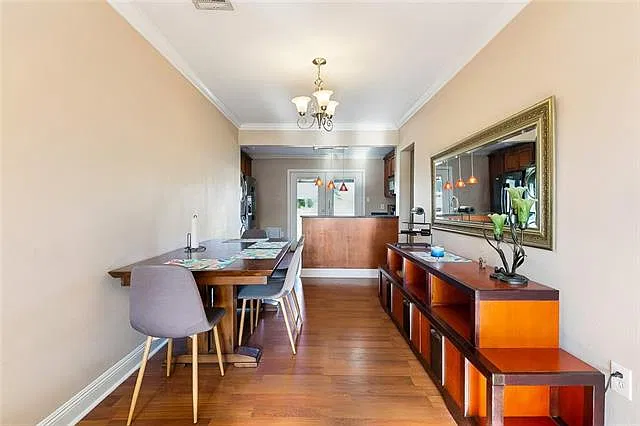 2 bed, 1.5 bath, 1000 sqft, $1,700 — Photo 4