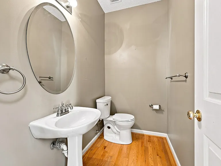115 Lonebrook Dr — Photo 21