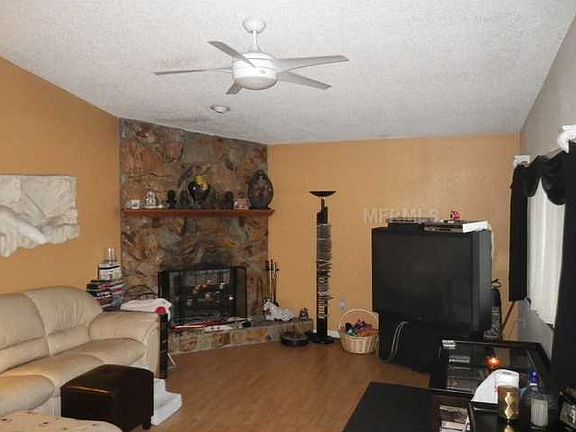 5th image of 5618 Lee St NE