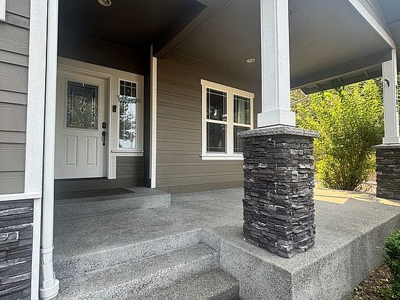 5th image of 9202 198th Street Ct E