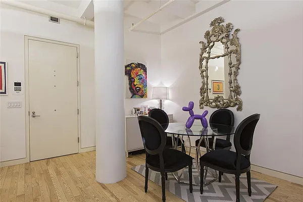 Rented by Avenue Real Estate | media 19