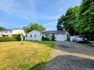 182 New York Avenue, Bay Shore, NY 11706