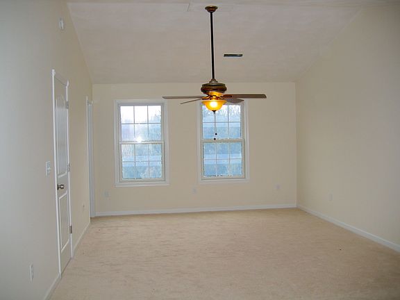 Vaulted Ceiling in MBR