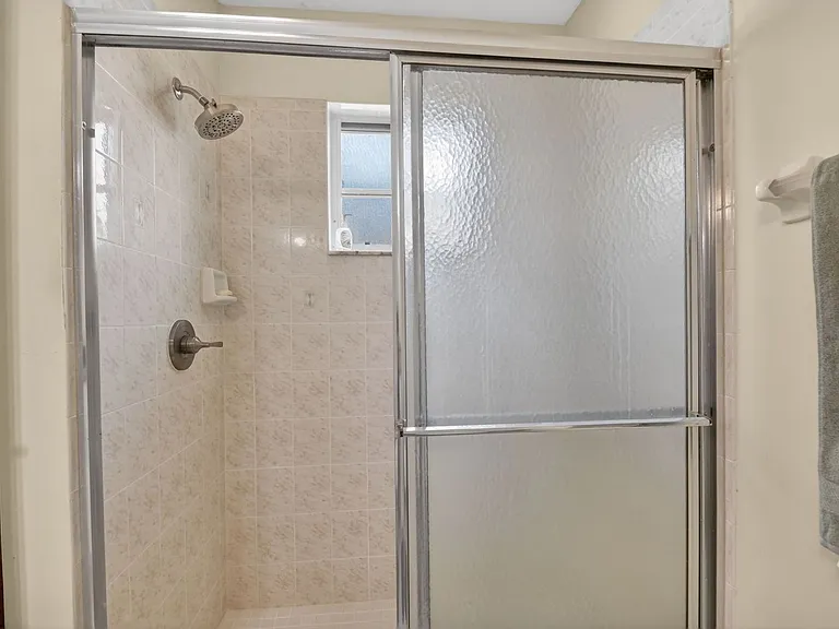 1080 Salmon Isle — Photo 18