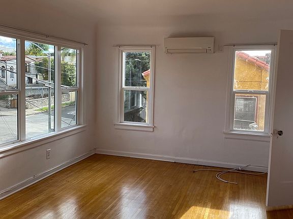 4th image of 807 N Occidental Blvd