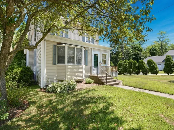 5 Elmwood St, Auburn, MA 01501