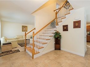 5th image of 3 Hudson Hills Dr
