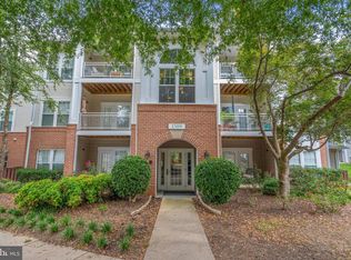 1509 N Point Dr APT 103, Reston, VA 20194
