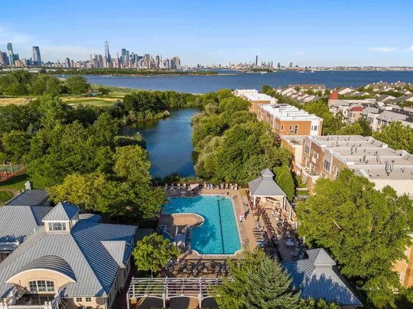 206 Shearwater Ct West image 22 of 26