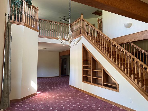 Oak Way - Living room_08102023