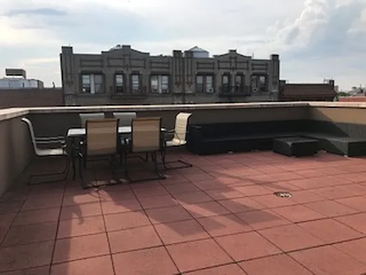 Rented by Alexiou Realty | media 10