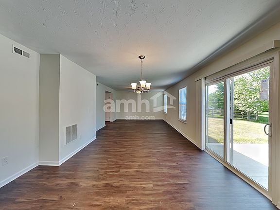 4th image of 485 Pewter Hill Ct
