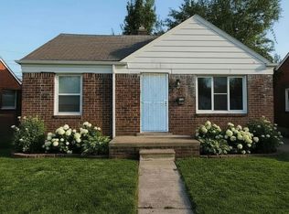 19432 Moross Rd, Grosse Pointe, MI 48224