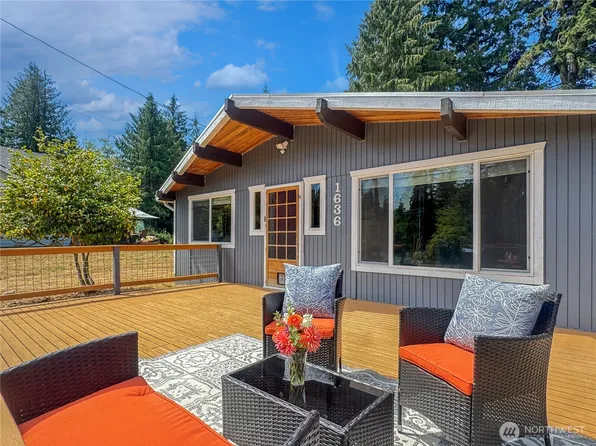 1636 Hemlock Drive, Camano Island, WA 98282