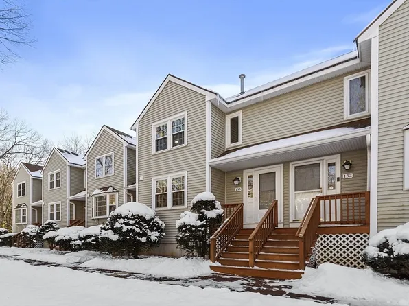 133 Patrick Rd #133, Tewksbury, MA 01876