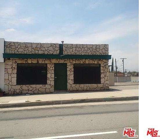 1st image of 4372 N Sierra Way