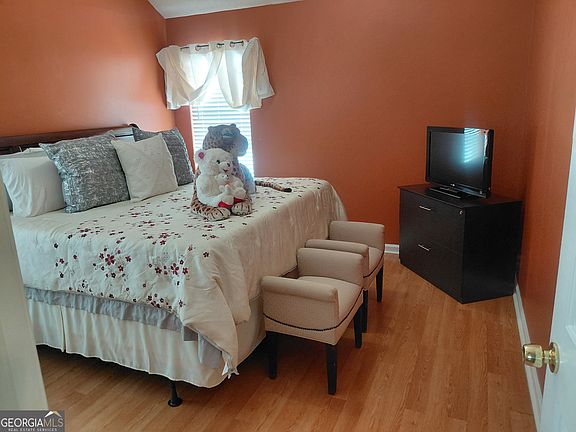 3rd image of 1786 Springwater Way