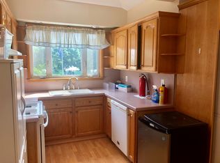 101 Abbott St, Staten Island, NY 10305
