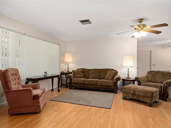 3rd image of 1021 S Bel Air Dr