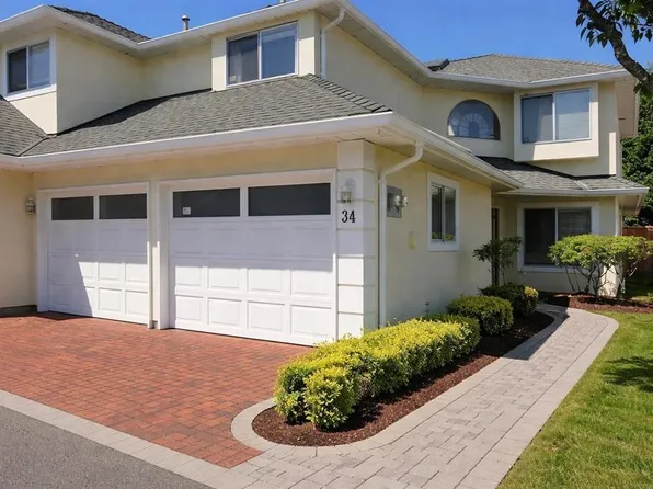 8051 Ash St #34, Richmond, BC V6Y 3X6