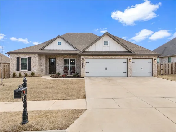 2100 Abbott Ln, Pea Ridge, AR 72751