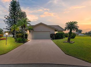 3832 Rowena Cir, West Palm Beach, FL 33417