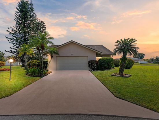 3832 Rowena Circle, West Palm Beach, FL 33417