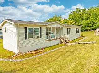 208 Fields Park Rd, Morgantown, WV 26508