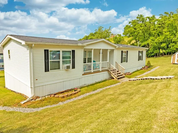 208 Fields Park Rd, Morgantown, WV 26508