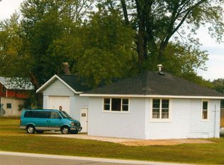 716 Lake St, Pardeeville, WI 53954