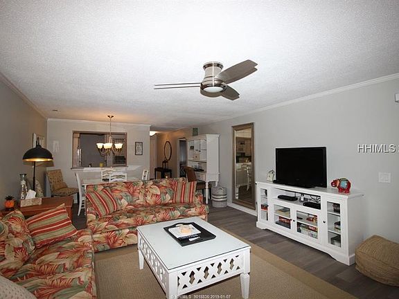 5th image of 36 Deallyon Ave APT 31