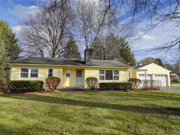 49 Everett Dr, Rochester, NY 14624