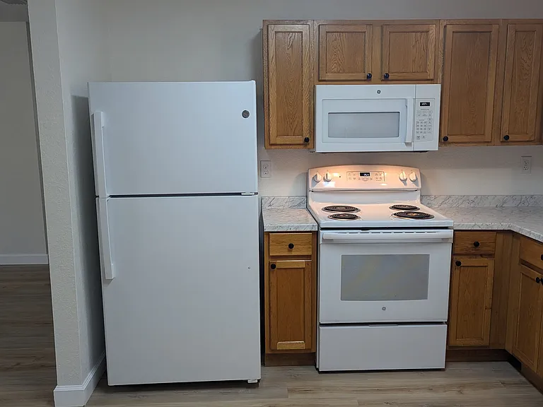 2930 W Taunton Rd — Photo 2