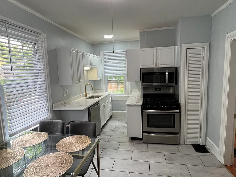 65 Arnold St #2 — Photo 3