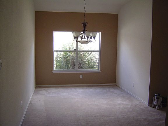 Dining Room - R2 unit extra