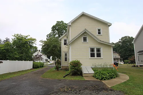 10 Church St Photo 1