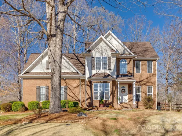 501 Aspen Ln, Indian Trail, NC 28079