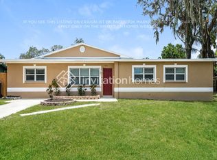 8012 Pine Hill Dr, Tampa, FL 33617