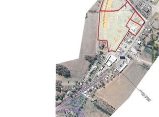 2718 Bernville Rd, Reading, PA 19605