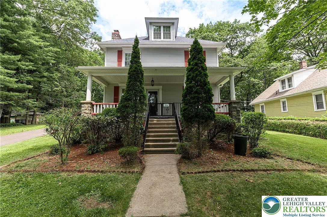4 bed, 2.0 bath, 3109 sqft, $2,750 — Photo 1
