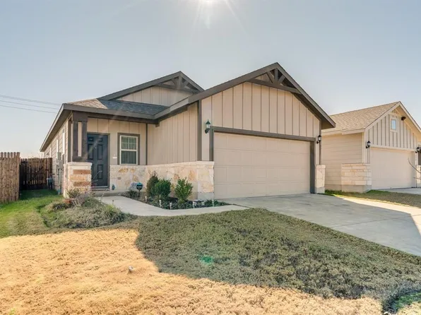 273 La Dera Dr, Liberty Hill, TX 78642