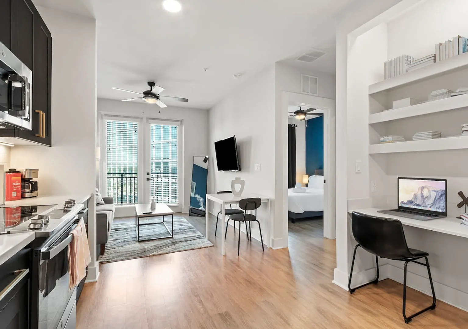 1BD in the Heart of Tampa | Walk to Raymond James — Photo 1