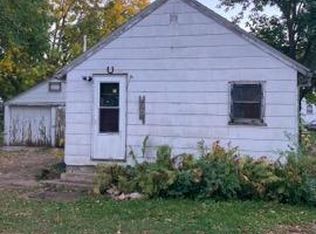 530 Elm Ave, Hector, MN 55342