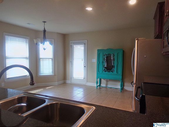 5th image of 344 Dovington Dr