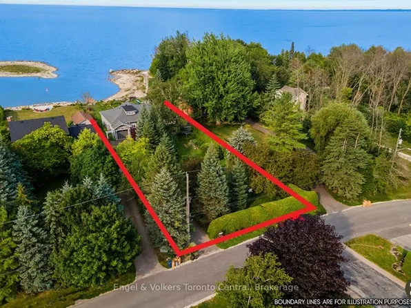 19 Georgian Manor Dr, Collingwood, ON L9Y 5P2