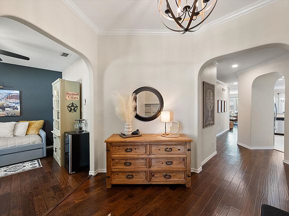 5th image of 15805 Carlton Oaks Dr
