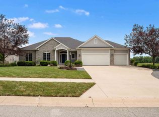 12008 Mallards Lake Pkwy, Fort Wayne, IN 46845