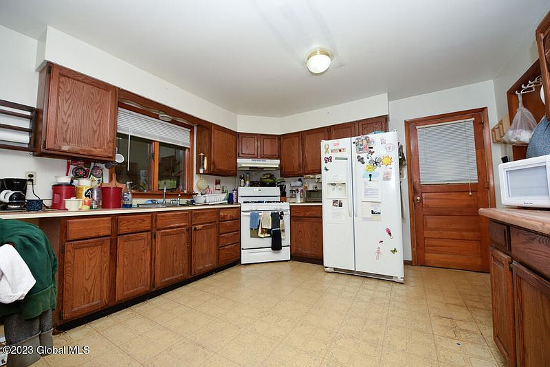 5th image of 472 Grooms Road