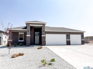 2017 S Tagwood Ln, Carlsbad, NM 88220